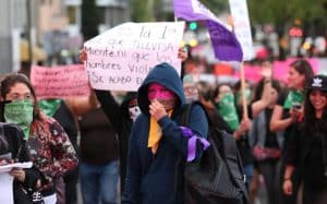 Policías Federales en Marcha feminista