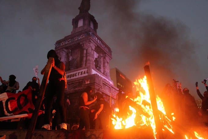 Marcha feminista en CDMX. Foto: Imagen Televisión