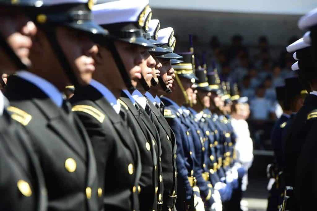 Fuerzas Armadas refrendan lealtad a López