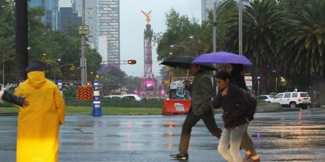 Prevé SGIRPC una máxima de 22˚C; se esperan lluvias fuertes con actividad eléctrica y posible caída de granizo en CDMX