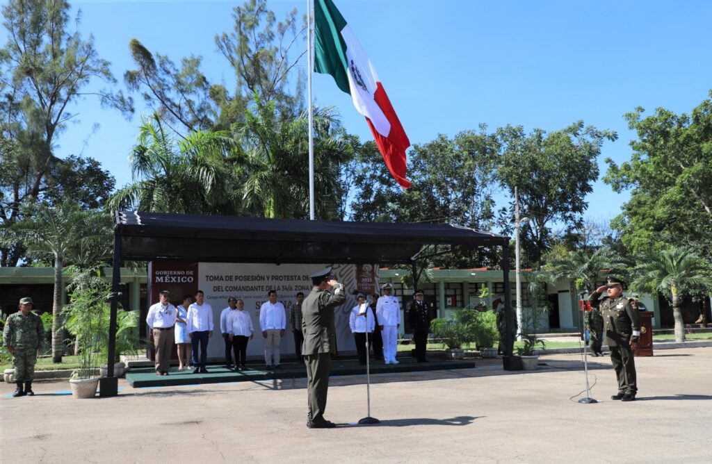 Atestigua la titular de la Secretaría de Gobierno cambio de mando de la Comandancia de la 34ª Zona Militar