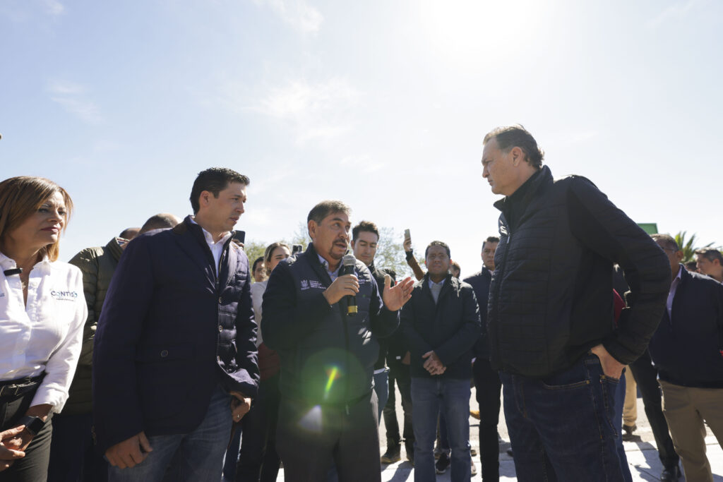 Entrega Mauricio Kuri modernización de la carretera Querétaro-Chichimequillas y ampliación del Paso Vehicular Superior