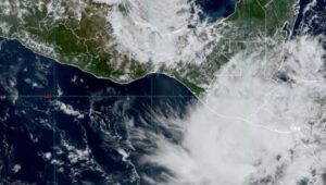 Pilar se ubicó a 260 kilómetros al sureste de la desembocadura del Río Suchiate, frontera de México con Guatemala