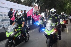 Refuerza Martí Batres seguridad en Benito Juárez con operativo y entrega de 71 nuevas motopatrullas a la policía capitalina