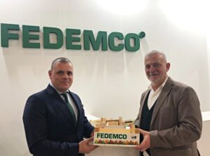 Sector del envase de madera muestra unidad en Fruit Logistica